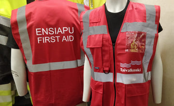 Ensiapuhenkilön liivit Taivalkosken kunnalle
