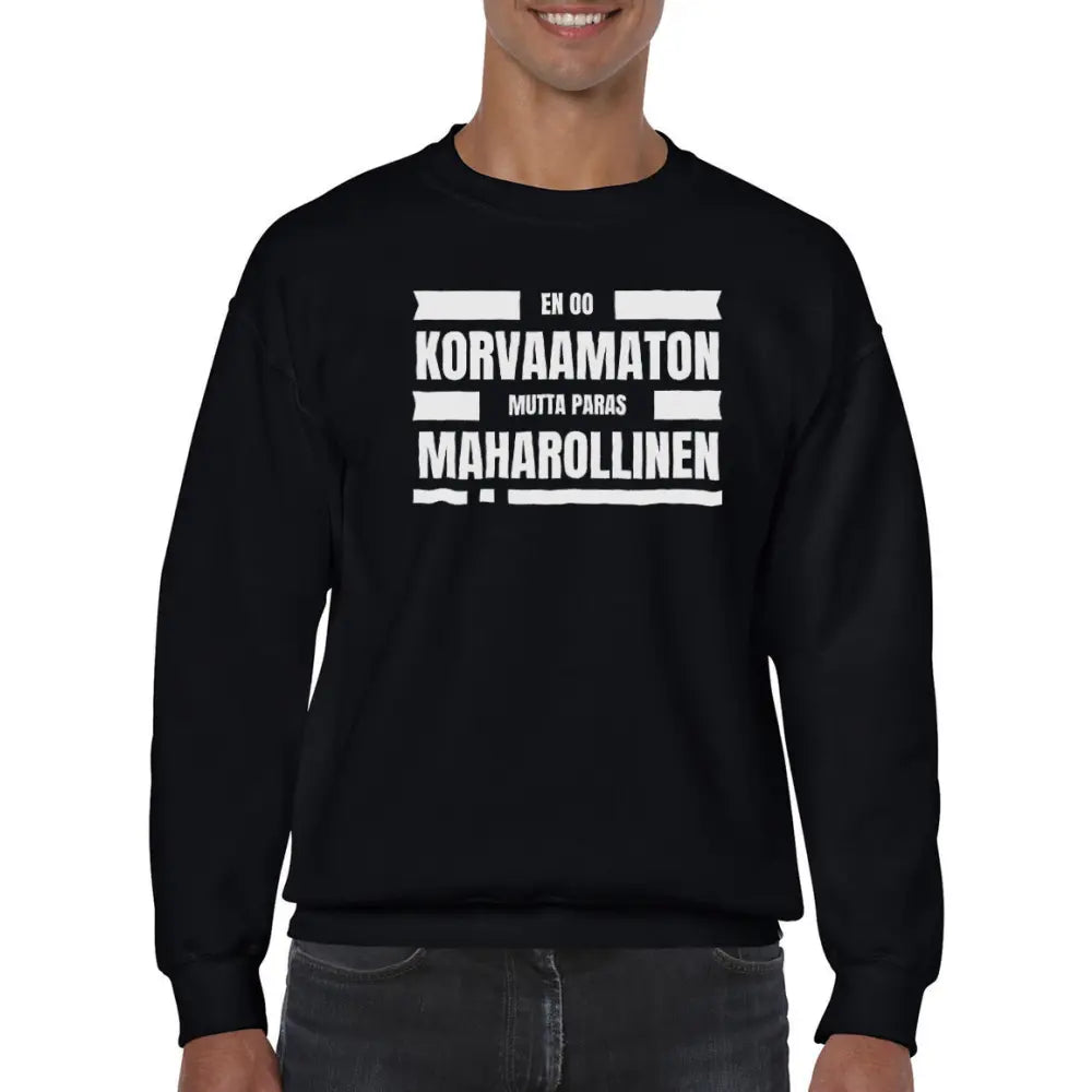 College_Korvaamaton_musta_valkoinen.png